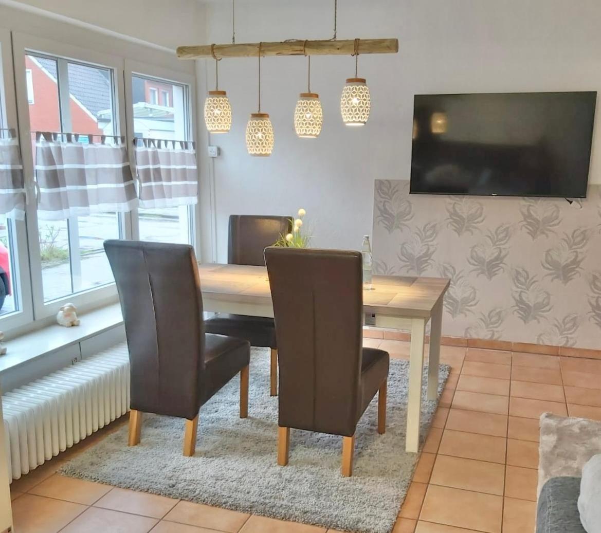 Ferienwohnung Yachthafen De Lorenzo คาโรลิเนนซีล ภายนอก รูปภาพ